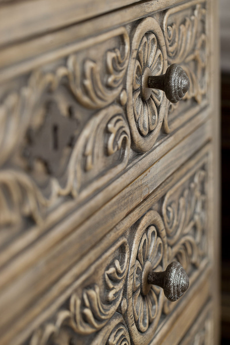 Hill Country - Floresville Bachelors Chest