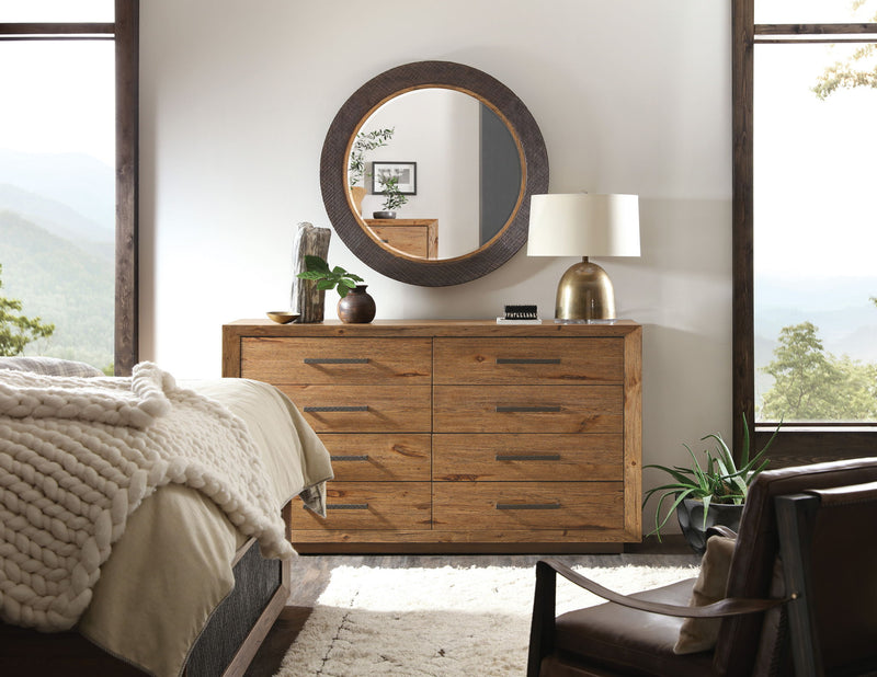 Big Sky - 8-Drawer Dresser