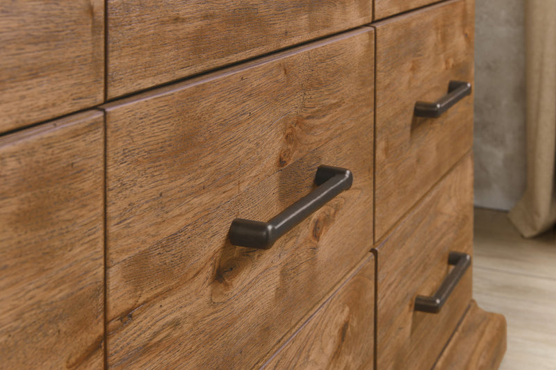 Big Sky - 9-Drawer Dresser