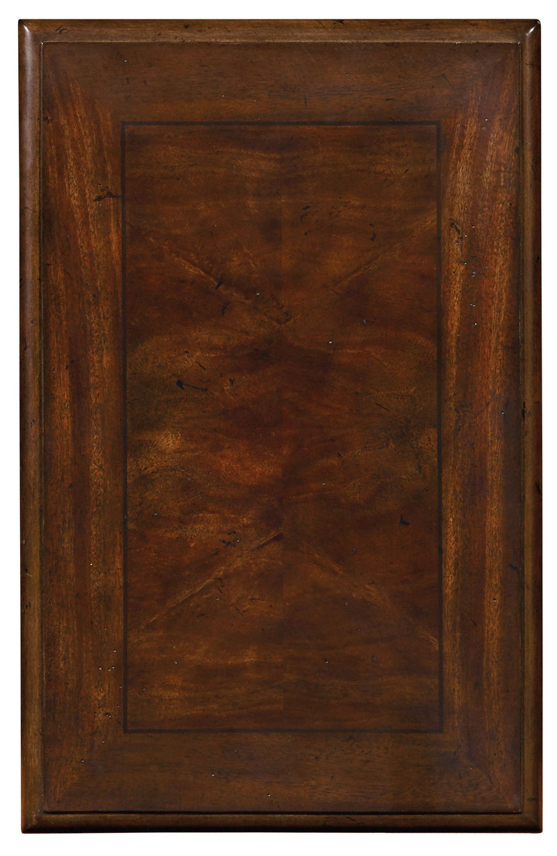 Leesburg - Chairside Chest